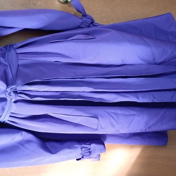 Elie Tahari Silk Satin Wrap Trench Coat size L - Picture 3 of 9